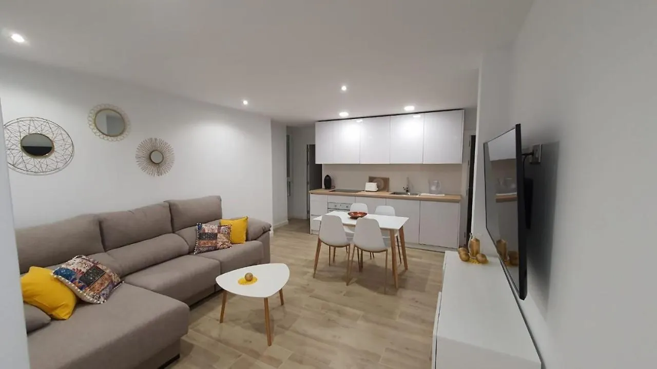Apartamento A Pie De Playa. Cádiz